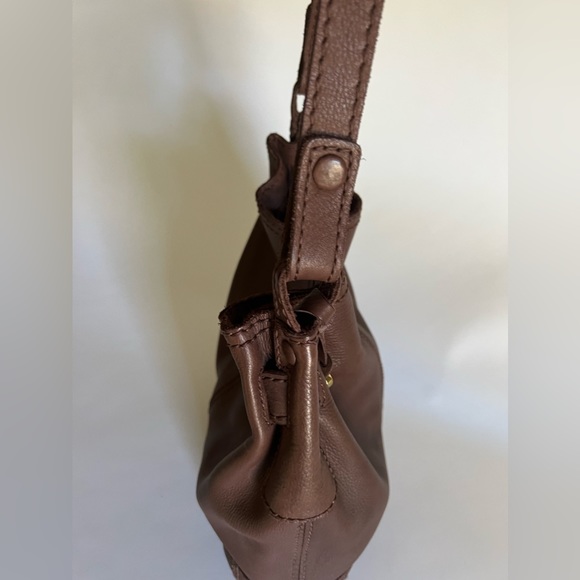 Fossil Slouchy Leather Shoulder Bag - Picture 9 of 12